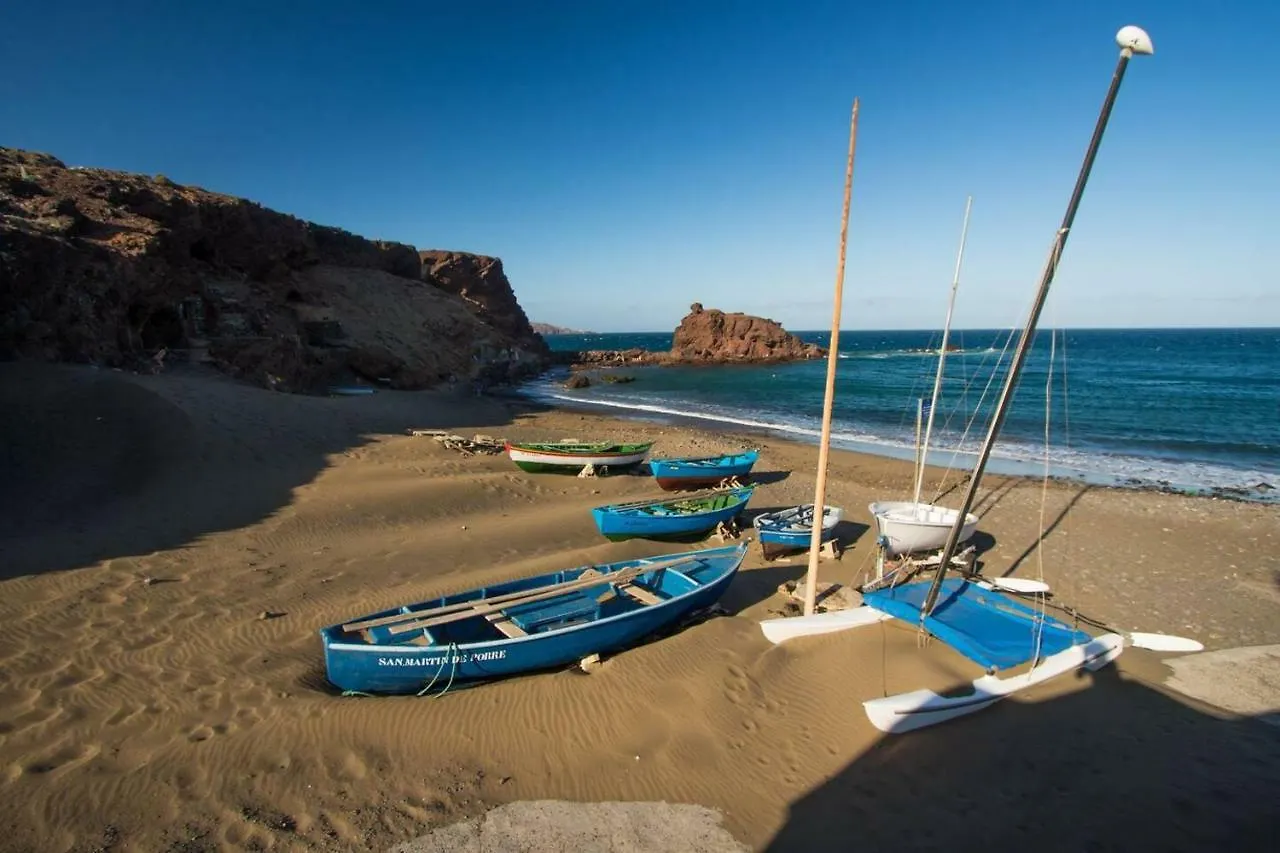 Burero Beach Stay - Comfy - Near Airport & Beaches El Burrero 0*,  España