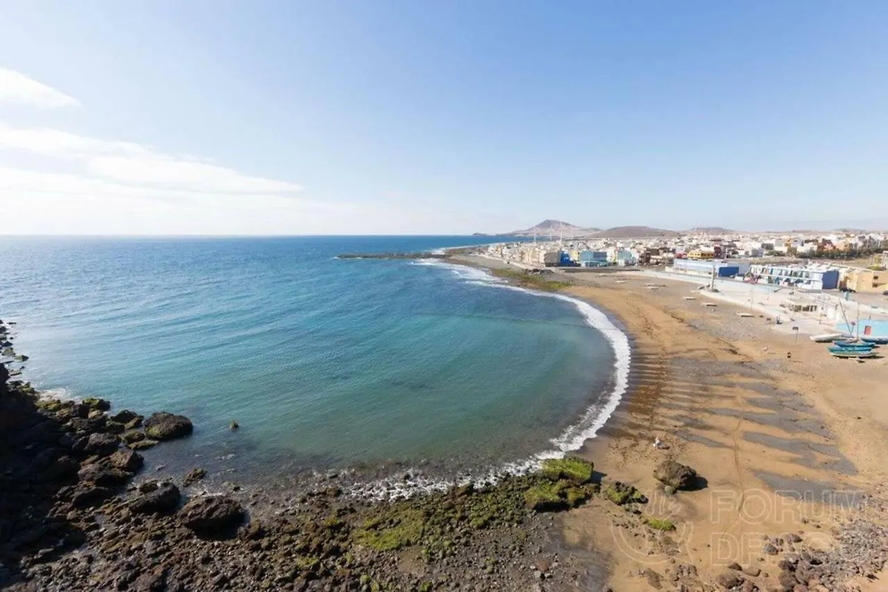 Burero Beach Stay - Comfy - Near Airport & Beaches El Burrero