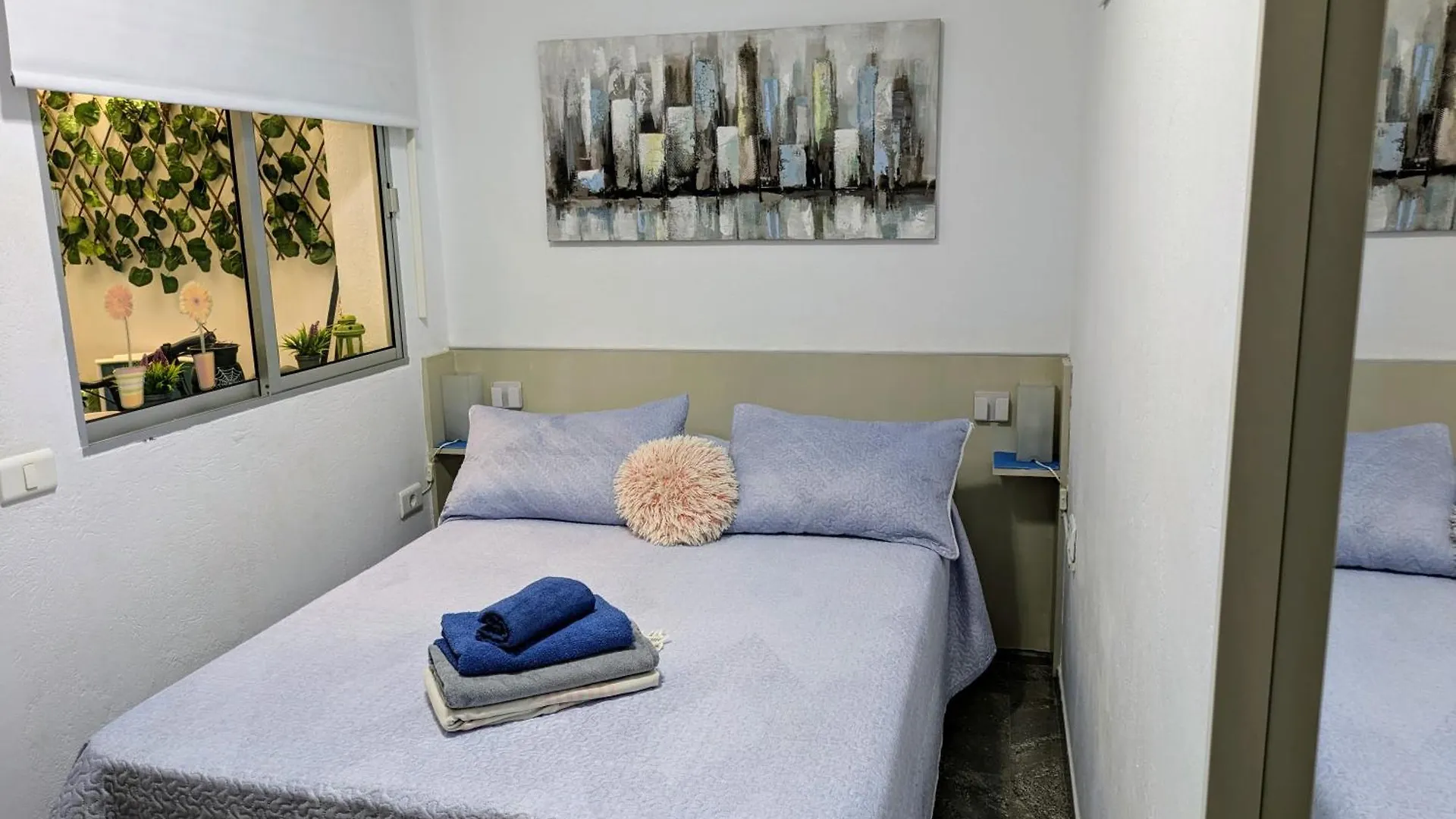Burero Beach Stay - Comfy - Near Airport & Beaches El Burrero 0*,  Spain